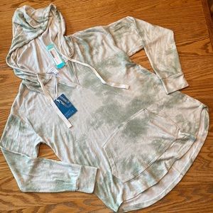 Ladies Hooded Pullover by Market & Spruce